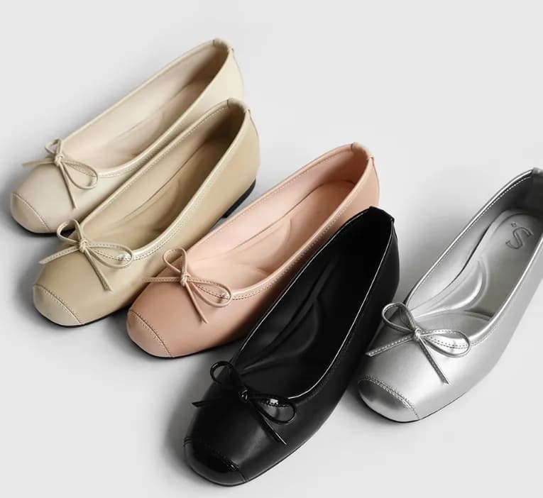 Ribbon Flat Shoes