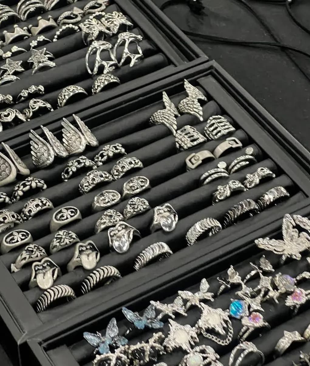 Vintage Accessories